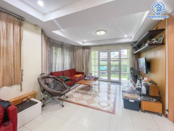 *****บ้านเดี่ยวมือสอง ม.นันทวัน สุขาภิบาล5 พร้อมเข้าอยู่ พร้อมฟังก์ชัน 3 ห้องนอน 2 ห้องน้ำ 1 ที่จอดรถ สภาพดีมากๆ บนเนื้อที่กว่า 57.7 ตร.ว. กว้างมาก พื้นที่ใช้สอยมากถึง 194 ตร.ม. บนทำเลศักยภาพ เชื่อมต่อถนน รามอินทรา, วัชรพล, สุขาภิบาล5 เดินทางสะดวก ใกล้ทางด่วน "ฉลองรัช" และรถไฟฟ้าสายสีเขียว "สถานีสายหยุด"